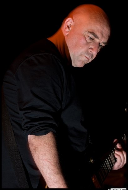 Marc des Tennessee Jacks sur scène